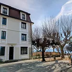 La Villa Du Petit Port - Appartements & Chambres