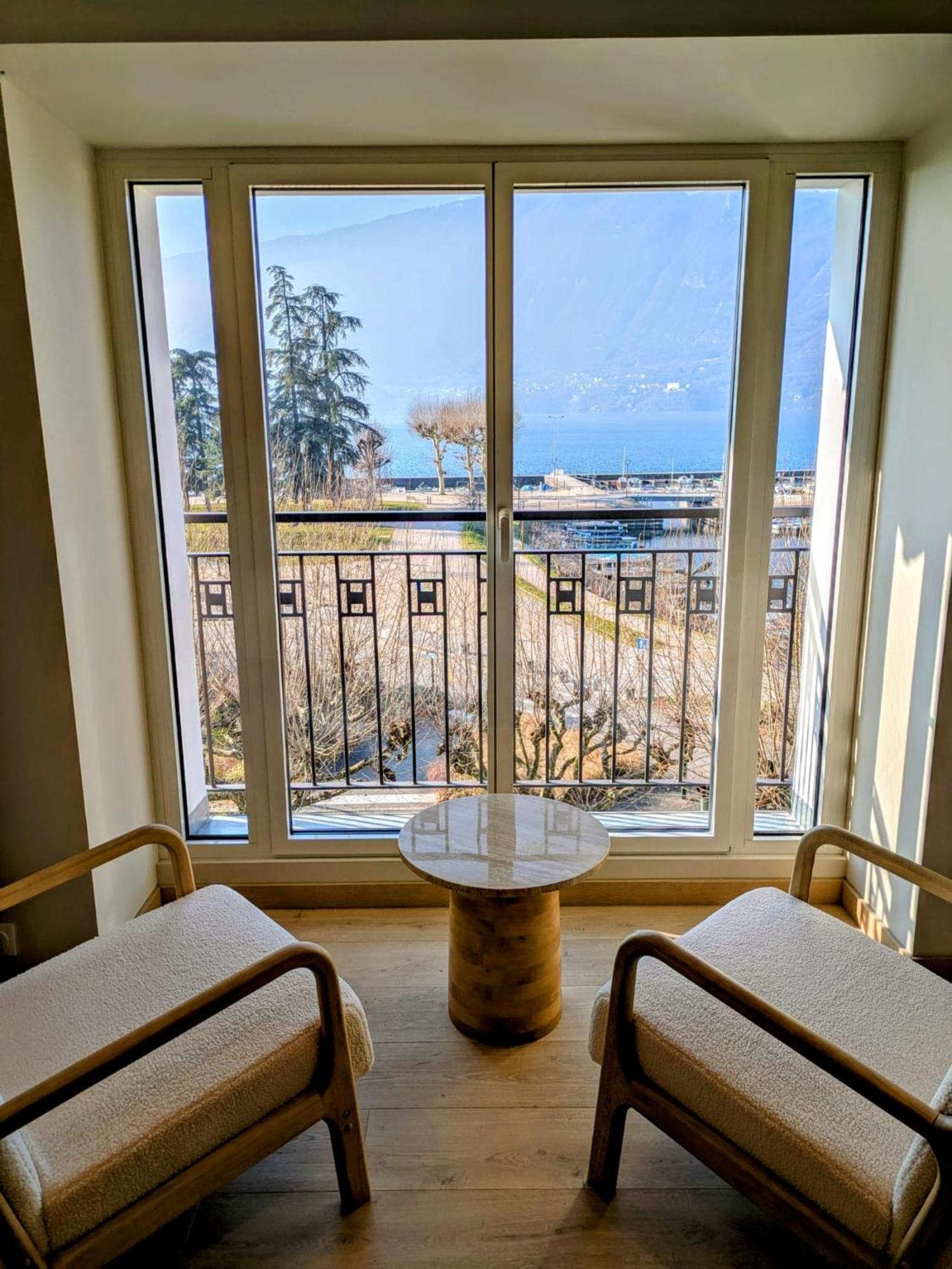 La Du Petit Port - & Apartment Aix-les-Bains